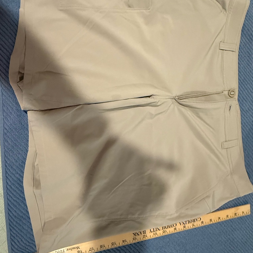 Under Armour Men's Tan Shorts
